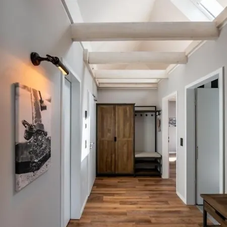 Apartamento 4hafenzeiten - Ferienwohnung Nie 11 Hamburg *